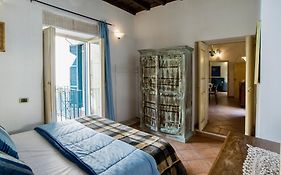 Trevi Fountain Apartment